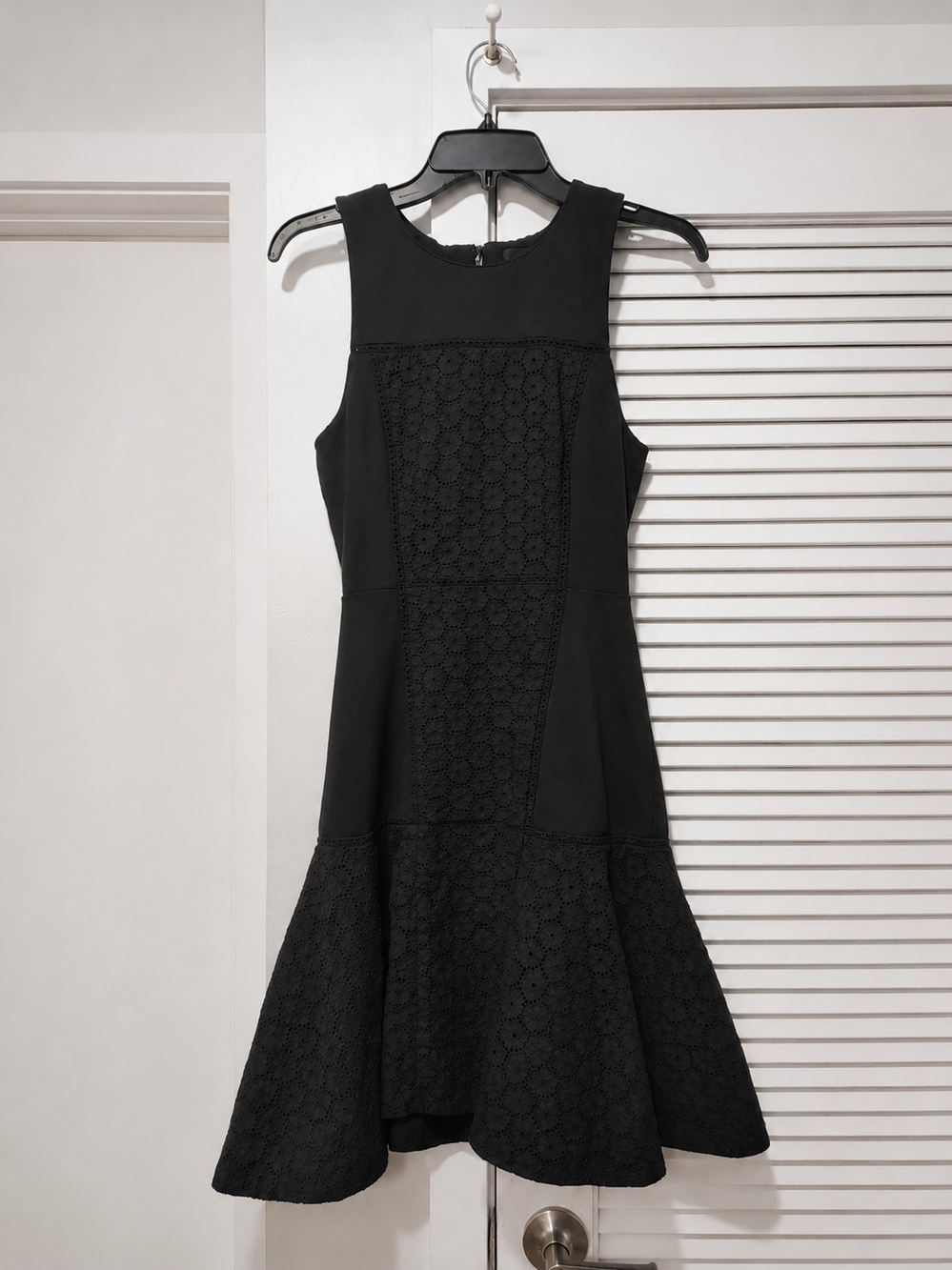Eyelet Fit & Flare Dress Structured Stretch Knit Flared Hem Sleeveless